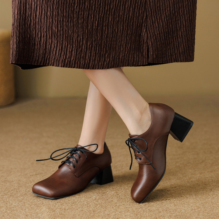 Women's Deep Mouth Flat Shoes - Retro PU Lace-Up - Image 2