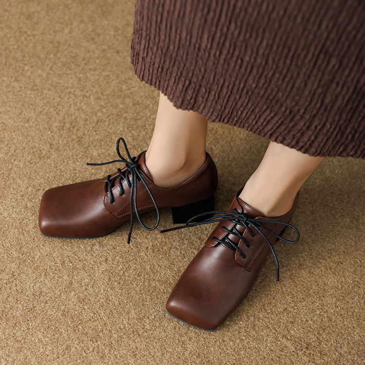 Women's Deep Mouth Flat Shoes - Retro PU Lace-Up - Image 5